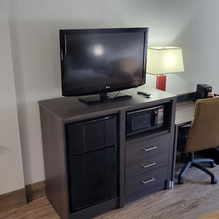 Quality Inn Forsyth Near Ga Public Safety Training Center Buitenkant foto