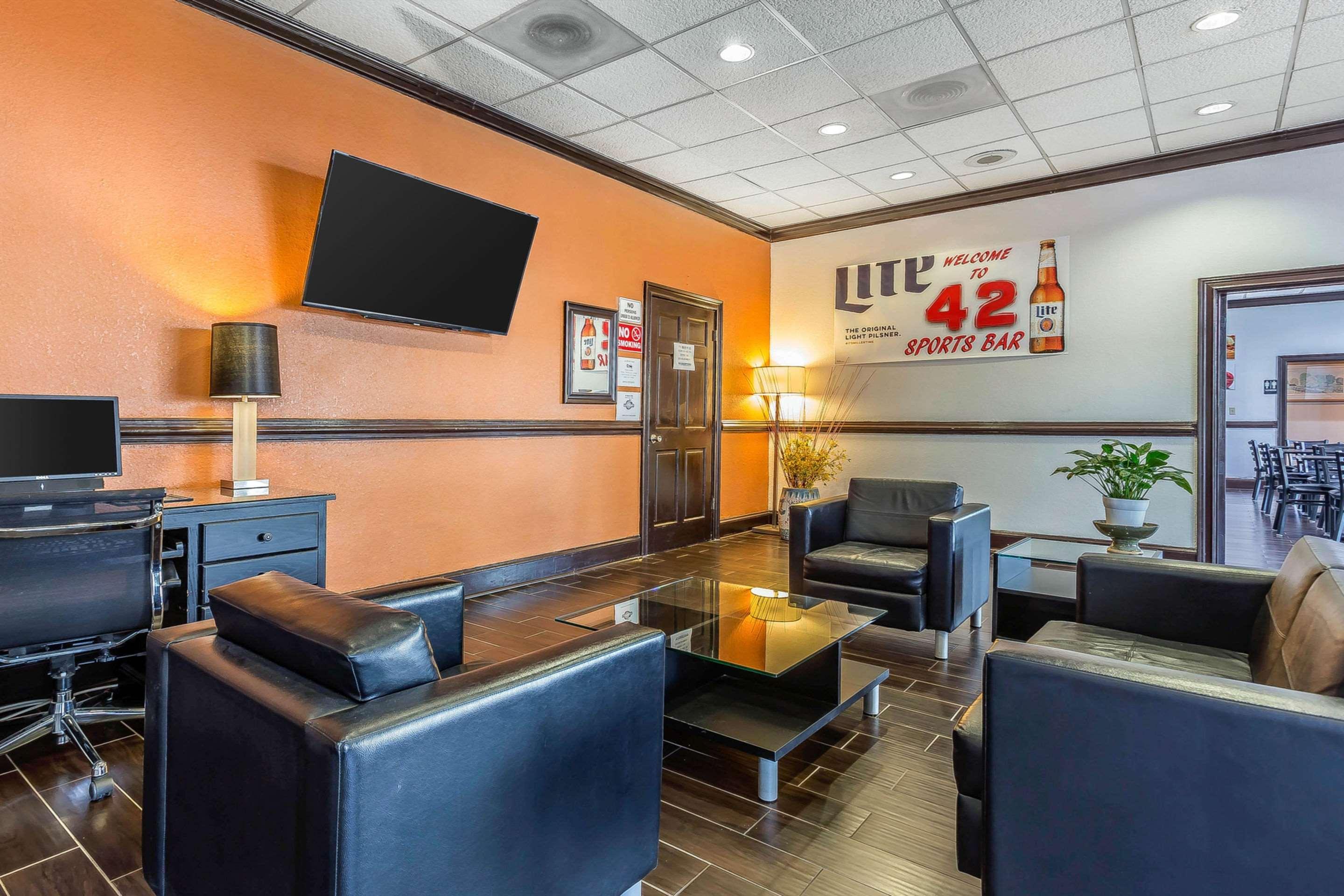 Quality Inn Forsyth Near Ga Public Safety Training Center Buitenkant foto