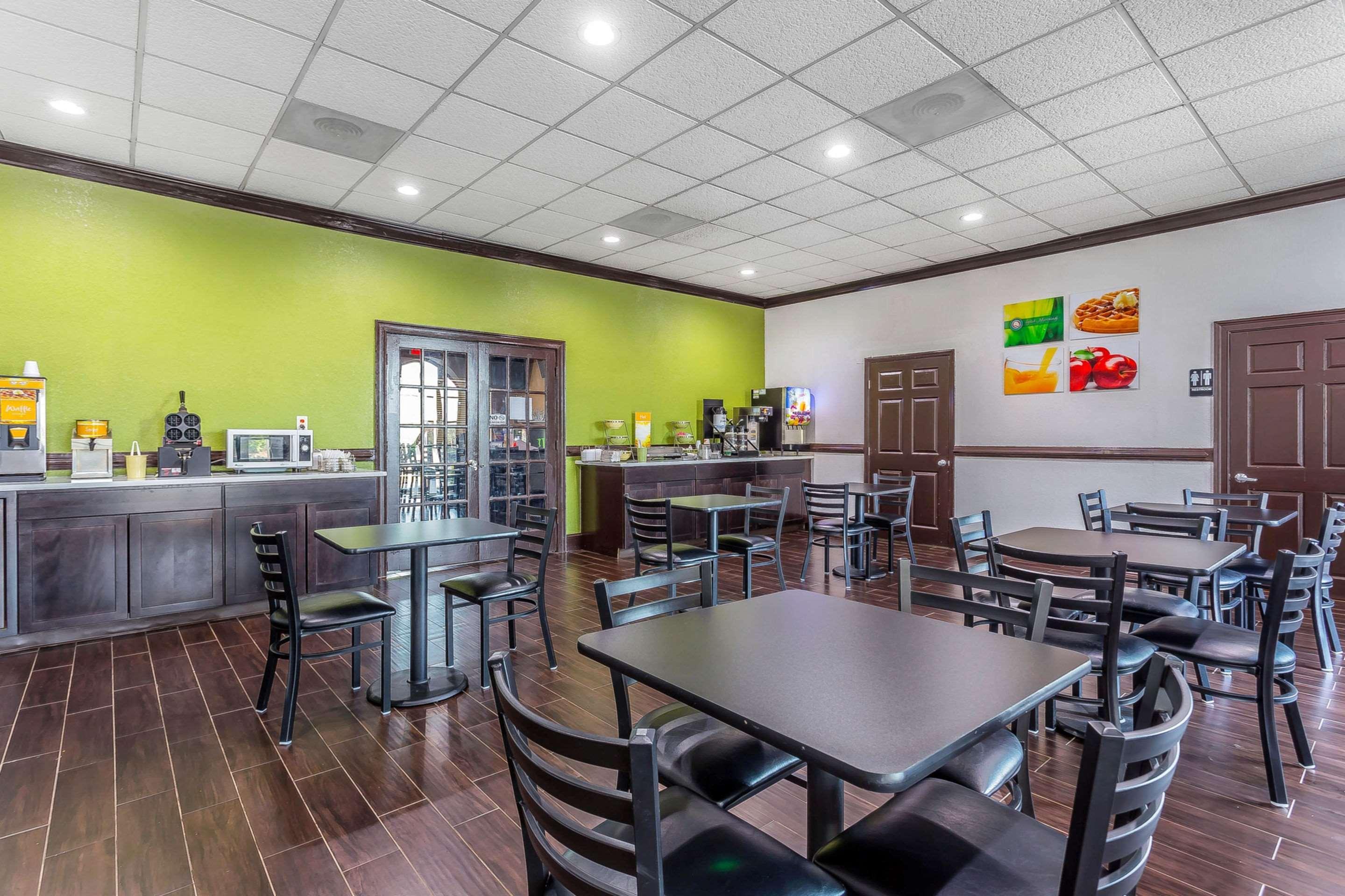 Quality Inn Forsyth Near Ga Public Safety Training Center Buitenkant foto