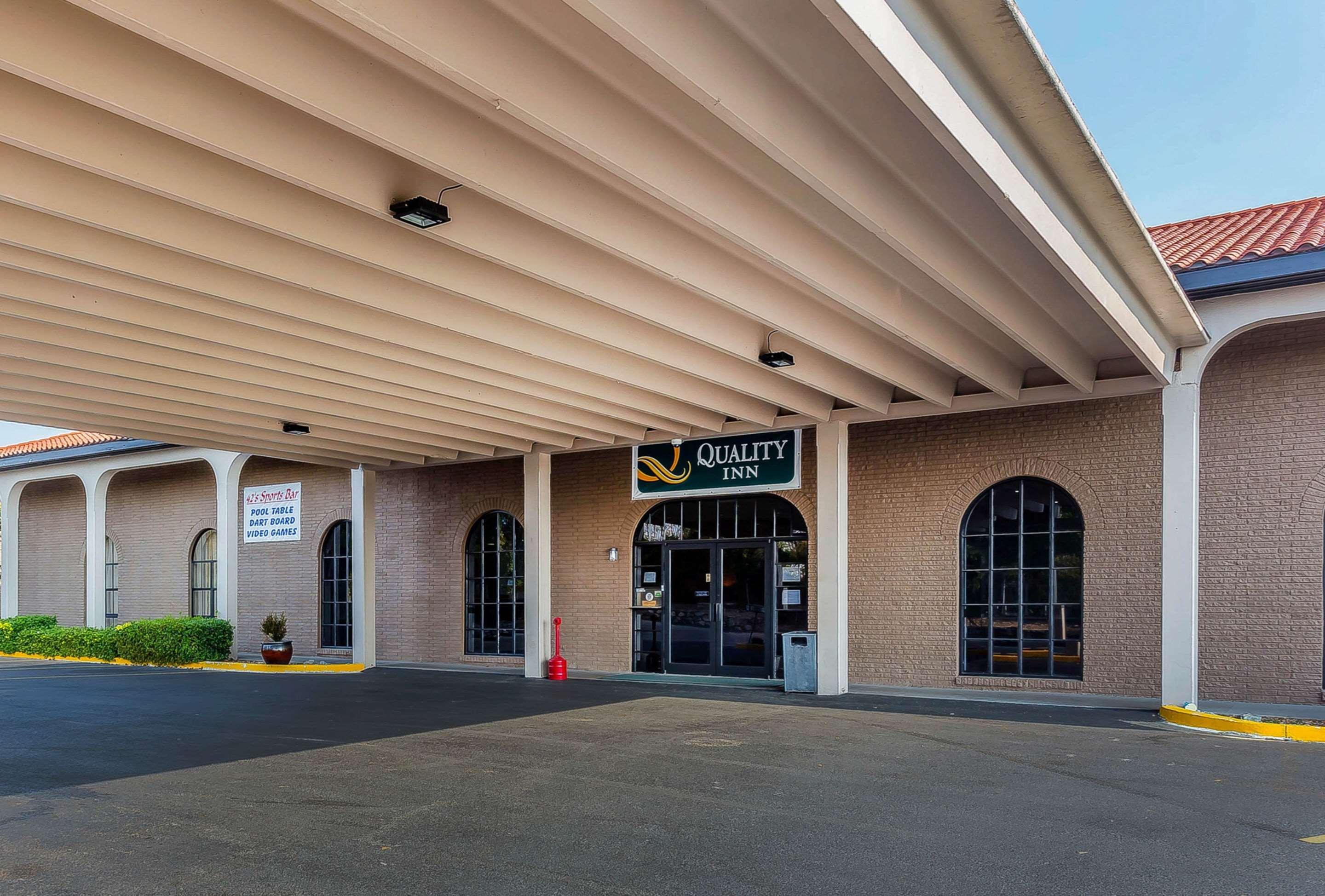 Quality Inn Forsyth Near Ga Public Safety Training Center Buitenkant foto