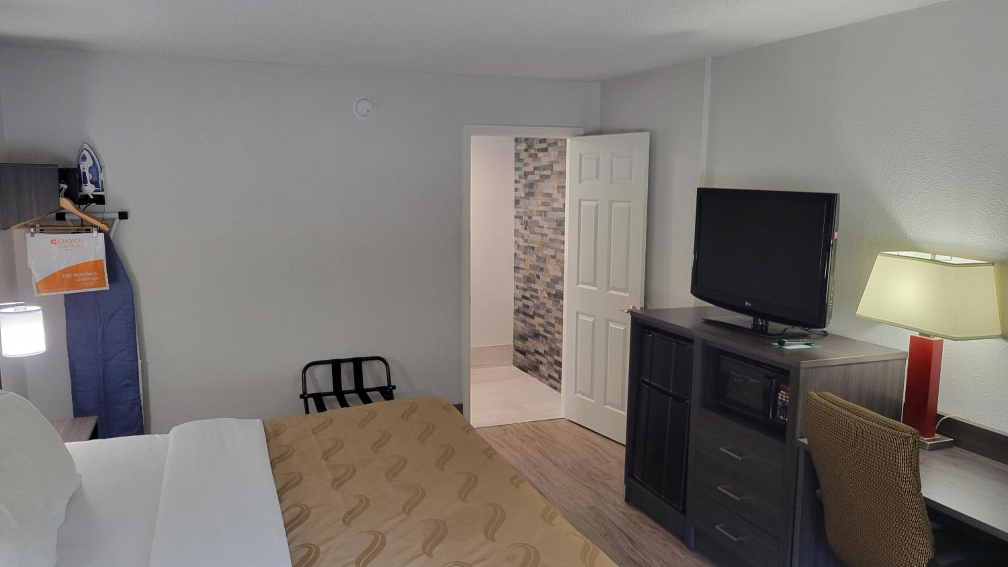 Quality Inn Forsyth Near Ga Public Safety Training Center Buitenkant foto