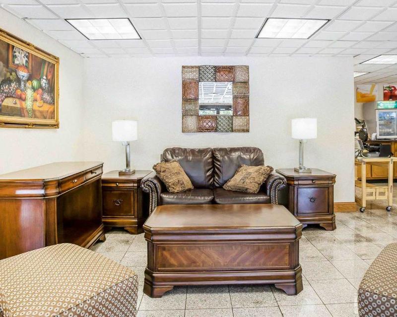 Quality Inn Forsyth Near Ga Public Safety Training Center Buitenkant foto